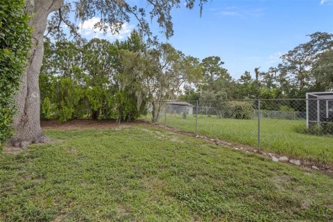 House in Spring Hill, Florida 3 bedrooms, 135.64 sq.m. № 2347331 - photo 27
