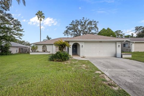 House in Spring Hill, Florida 3 bedrooms, 135.64 sq.m. № 2347331