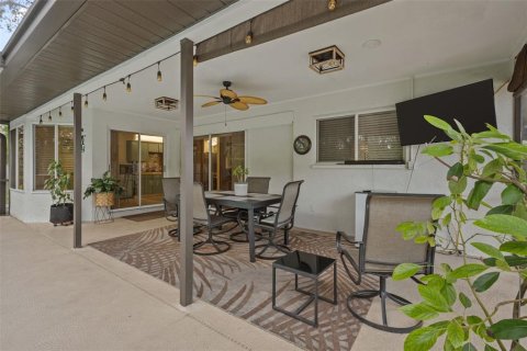 House in Spring Hill, Florida 3 bedrooms, 135.64 sq.m. № 2347331 - photo 21