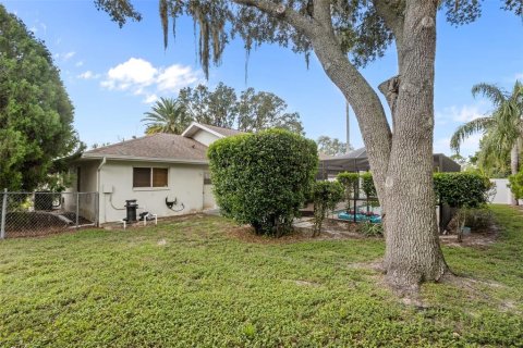 House in Spring Hill, Florida 3 bedrooms, 135.64 sq.m. № 2347331 - photo 28
