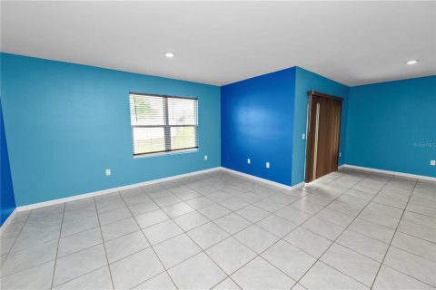 Villa ou maison à vendre à Eagle Lake, Floride: 4 chambres, 171.96 m2 № 2339047 - photo 24