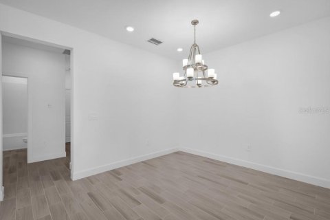 House in Port Charlotte, Florida 2 bedrooms, 123.47 sq.m. № 1787622 - photo 16