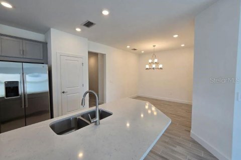 House in Port Charlotte, Florida 2 bedrooms, 123.47 sq.m. № 1787622 - photo 8