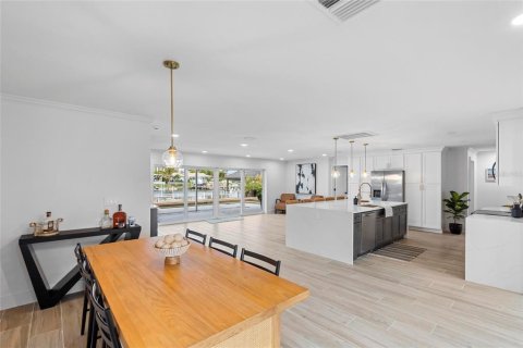 Villa ou maison à louer à Clearwater, Floride: 4 chambres, 225.57 m2 № 1687927 - photo 10
