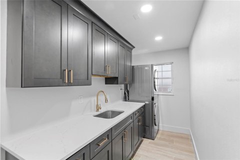 Villa ou maison à louer à Clearwater, Floride: 4 chambres, 225.57 m2 № 1687927 - photo 24