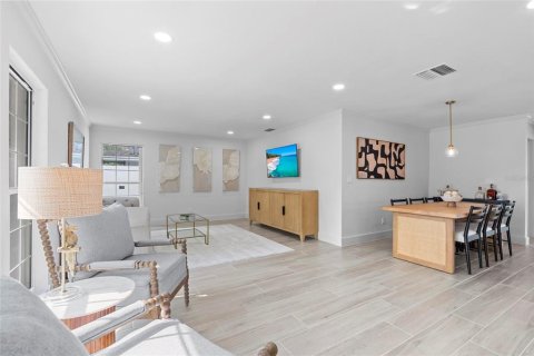 Villa ou maison à louer à Clearwater, Floride: 4 chambres, 225.57 m2 № 1687927 - photo 6