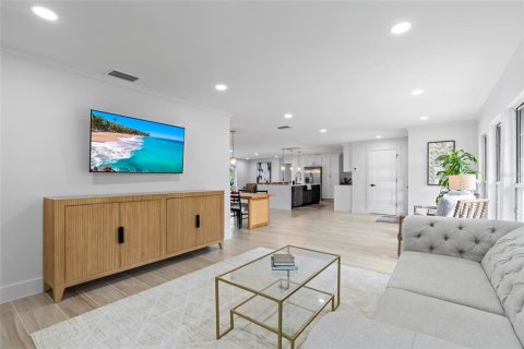 Villa ou maison à louer à Clearwater, Floride: 4 chambres, 225.57 m2 № 1687927 - photo 7