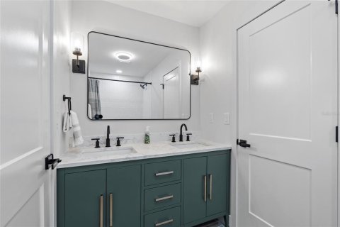 Villa ou maison à louer à Clearwater, Floride: 4 chambres, 225.57 m2 № 1687927 - photo 20