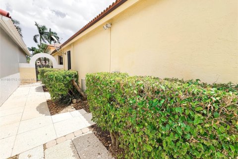 Casa en alquiler en Boca Raton, Florida, 3 dormitorios, 192.68 m2 № 1890098 - foto 3