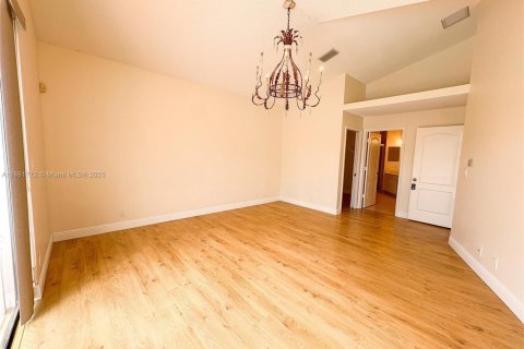 Casa en alquiler en Boca Raton, Florida, 3 dormitorios, 192.68 m2 № 1890098 - foto 13