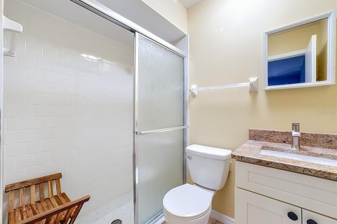 Condo in Bradenton, Florida, 2 bedrooms № 2151571 - photo 11