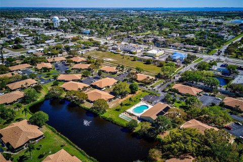 Condo in Bradenton, Florida, 2 bedrooms № 2151571 - photo 27