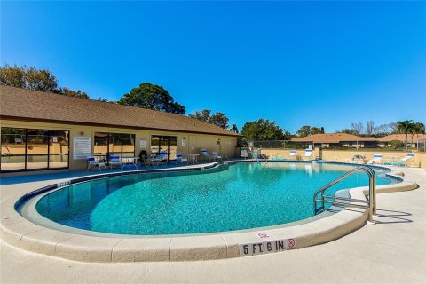 Condo in Bradenton, Florida, 2 bedrooms № 2151571 - photo 23