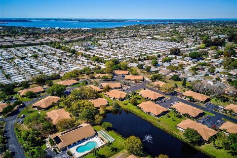 Condo in Bradenton, Florida, 2 bedrooms № 2151571 - photo 26