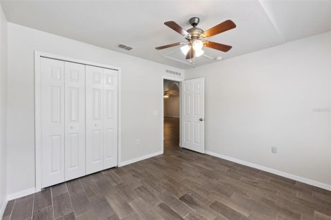 House in Orlando, Florida 3 bedrooms, 151.52 sq.m. № 2358133 - photo 17
