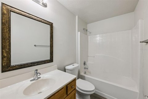 House in Orlando, Florida 3 bedrooms, 151.52 sq.m. № 2358133 - photo 19