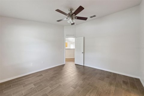House in Orlando, Florida 3 bedrooms, 151.52 sq.m. № 2358133 - photo 11