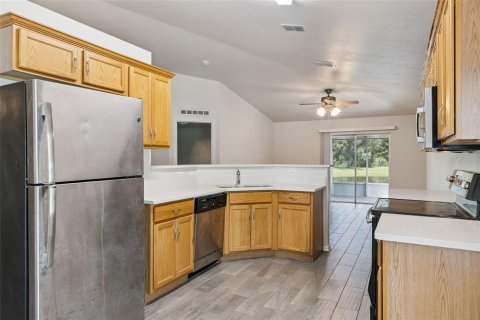 House in Orlando, Florida 3 bedrooms, 151.52 sq.m. № 2358133 - photo 6