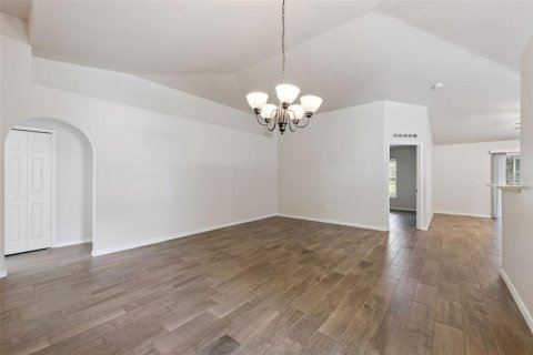 House in Orlando, Florida 3 bedrooms, 151.52 sq.m. № 2358133 - photo 4