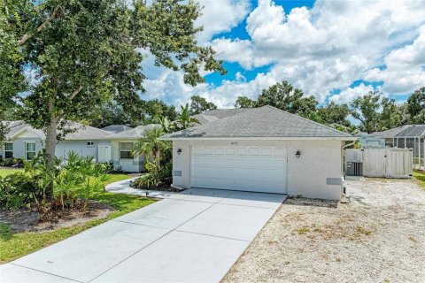 House in Sarasota, Florida 3 bedrooms, 168.43 sq.m. № 2409794
