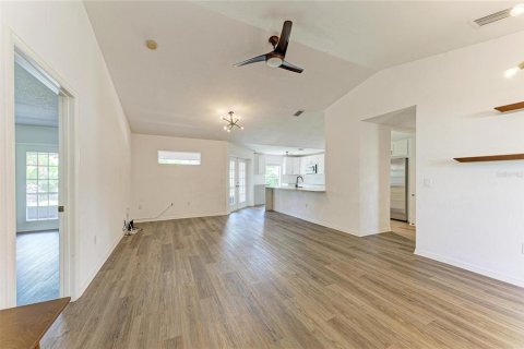 House in Sarasota, Florida 3 bedrooms, 168.43 sq.m. № 2409794 - photo 11