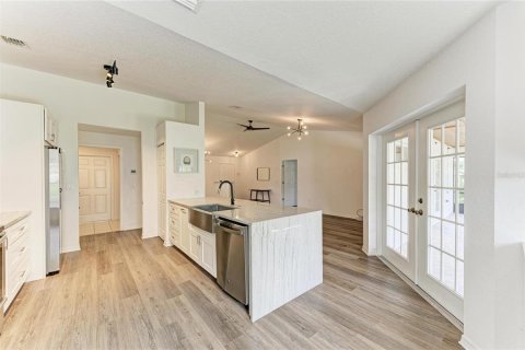 House in Sarasota, Florida 3 bedrooms, 168.43 sq.m. № 2409794 - photo 19
