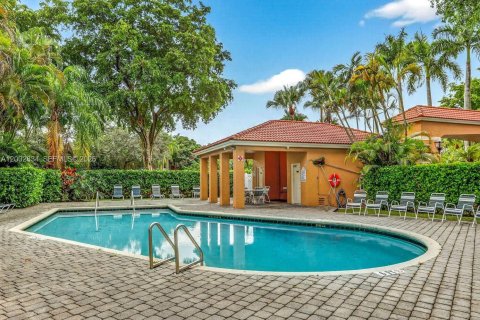 Touwnhouse à vendre à Coral Springs, Floride: 3 chambres, 175.21 m2 № 2272629 - photo 24