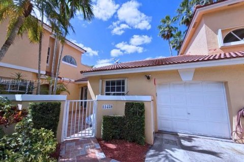 Touwnhouse à vendre à Coral Springs, Floride: 3 chambres, 175.21 m2 № 2272629 - photo 4