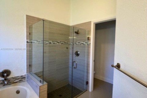 Touwnhouse à vendre à Coral Springs, Floride: 3 chambres, 175.21 m2 № 2272629 - photo 14