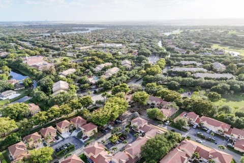 Touwnhouse à vendre à Coral Springs, Floride: 3 chambres, 175.21 m2 № 2272629 - photo 21
