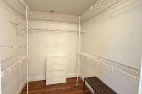 Touwnhouse à vendre à Coral Springs, Floride: 3 chambres, 175.21 m2 № 2272629 - photo 13
