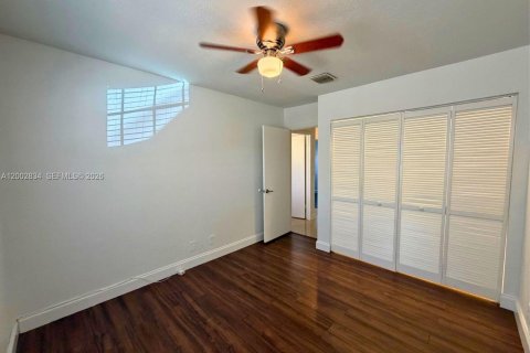 Touwnhouse à vendre à Coral Springs, Floride: 3 chambres, 175.21 m2 № 2272629 - photo 16