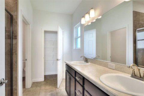 Casa en venta en Lakeland, Florida, 4 dormitorios, 197.23 m2 № 1836881 - foto 28