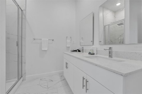 Townhouse in Davenport, Florida 5 bedrooms, 187.66 sq.m. № 2213622 - photo 20