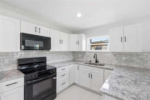 Villa ou maison à vendre à Palmetto, Floride: 3 chambres, 127.83 m2 № 1901913 - photo 3