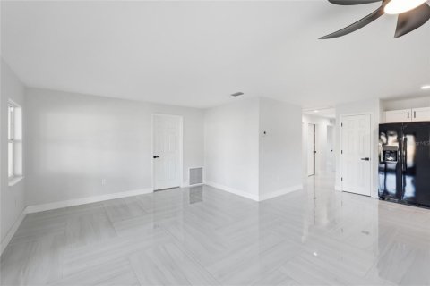 Villa ou maison à vendre à Palmetto, Floride: 3 chambres, 127.83 m2 № 1901913 - photo 6