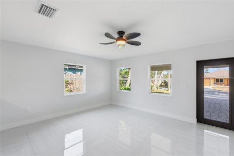 Villa ou maison à vendre à Palmetto, Floride: 3 chambres, 127.83 m2 № 1901913 - photo 10
