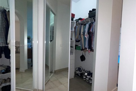 Casa en venta en Parkland, Florida, 4 dormitorios, 221.94 m2 № 1970118 - foto 25