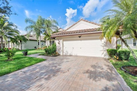 Casa en venta en Parkland, Florida, 4 dormitorios, 221.94 m2 № 1970118 - foto 2