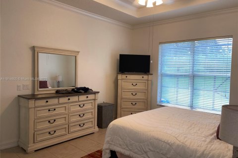 Casa en venta en Parkland, Florida, 4 dormitorios, 221.94 m2 № 1970118 - foto 21