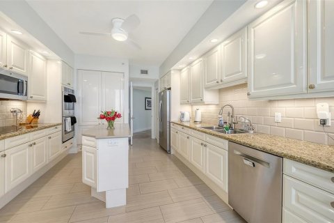 Condo in Longboat Key, Florida, 3 bedrooms  № 2298202 - photo 26