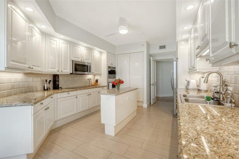 Condo in Longboat Key, Florida, 3 bedrooms  № 2298202 - photo 25