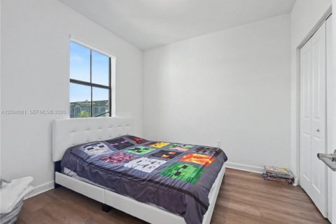 Купить таунхаус в Майами, Флорида 3 спальни, 123.56м2, № 2069099 - фото 12