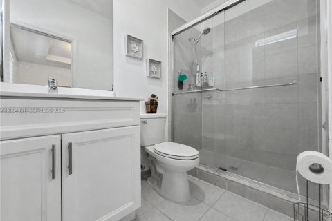 Купить таунхаус в Майами, Флорида 3 спальни, 123.56м2, № 2069099 - фото 17
