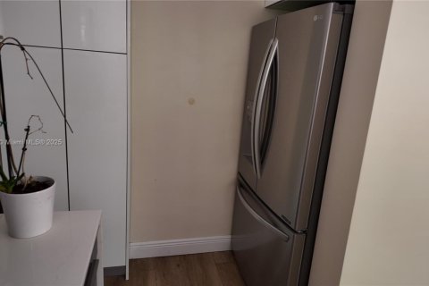 Condominio en venta en Miami Beach, Florida, 1 dormitorio, 54.07 m2 № 1834516 - foto 20