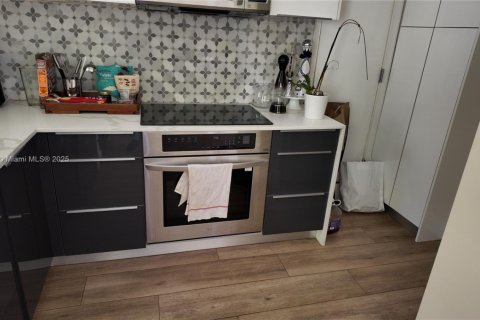 Condominio en venta en Miami Beach, Florida, 1 dormitorio, 54.07 m2 № 1834516 - foto 17