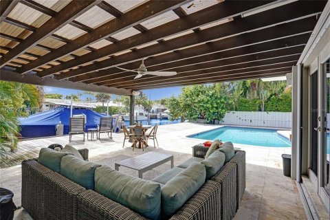 Villa ou maison à louer à North Miami, Floride: 4 chambres, 196.49 m2 № 2199262 - photo 14