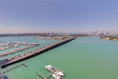 Copropriété à vendre à Miami Beach, Floride: 1 chambre, 72.37 m2 № 2270779 - photo 28