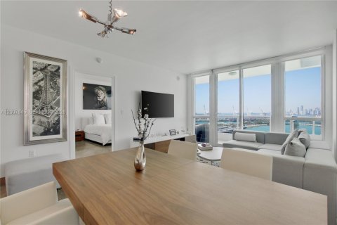 Copropriété à vendre à Miami Beach, Floride: 1 chambre, 72.37 m2 № 2270779 - photo 12