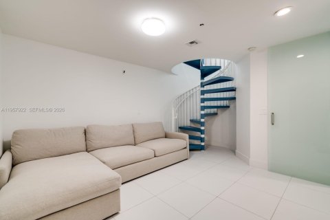 Condominio en venta en Miami, Florida, 3 dormitorios, 279.08 m2 № 2020639 - foto 19